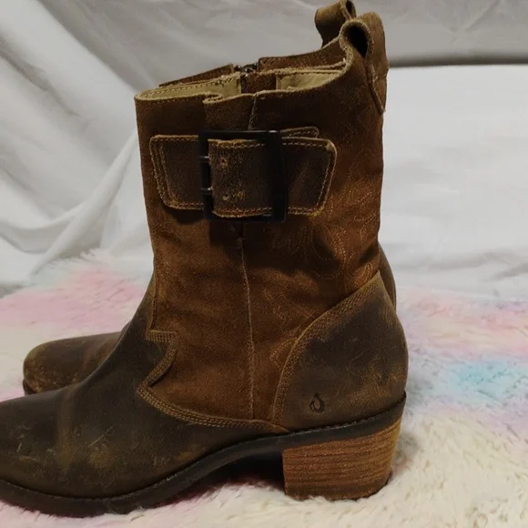 Olukai Kalulani Boot Seal Brown Mustang Distressed Boots Sz.7 Gently Worn - Picture 2 of 16